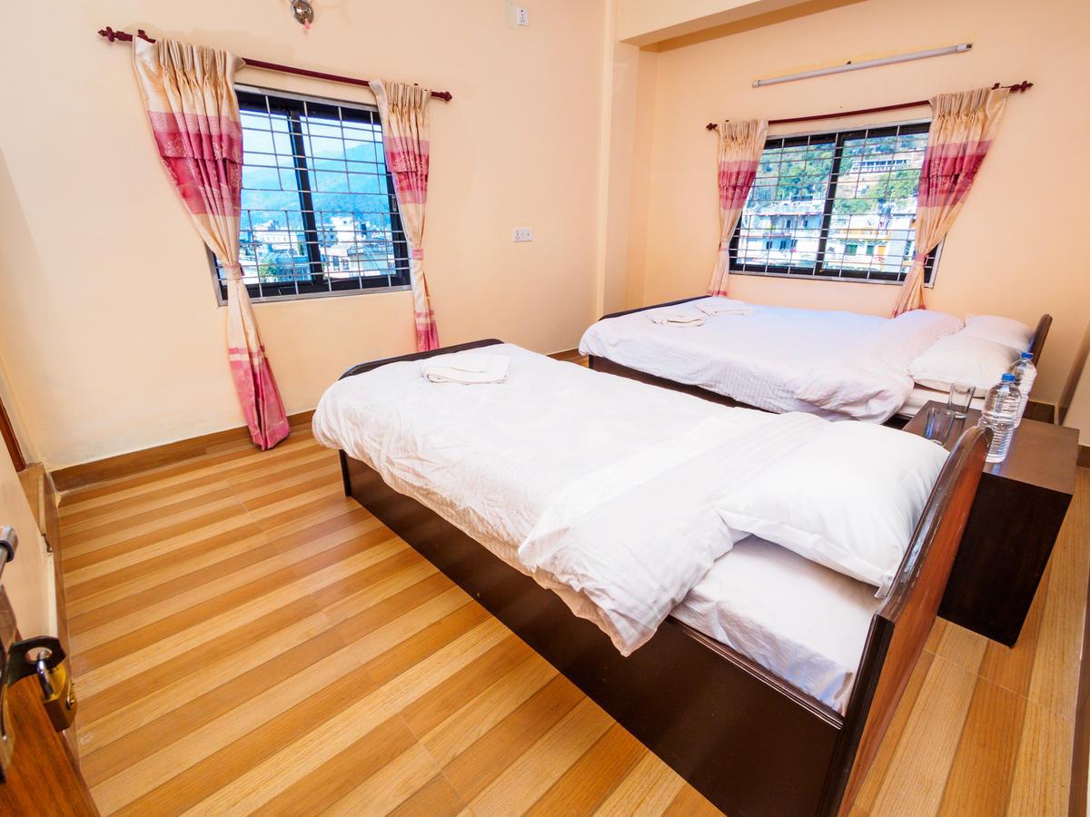 Hotel Sunflower Pokhara Exterior foto